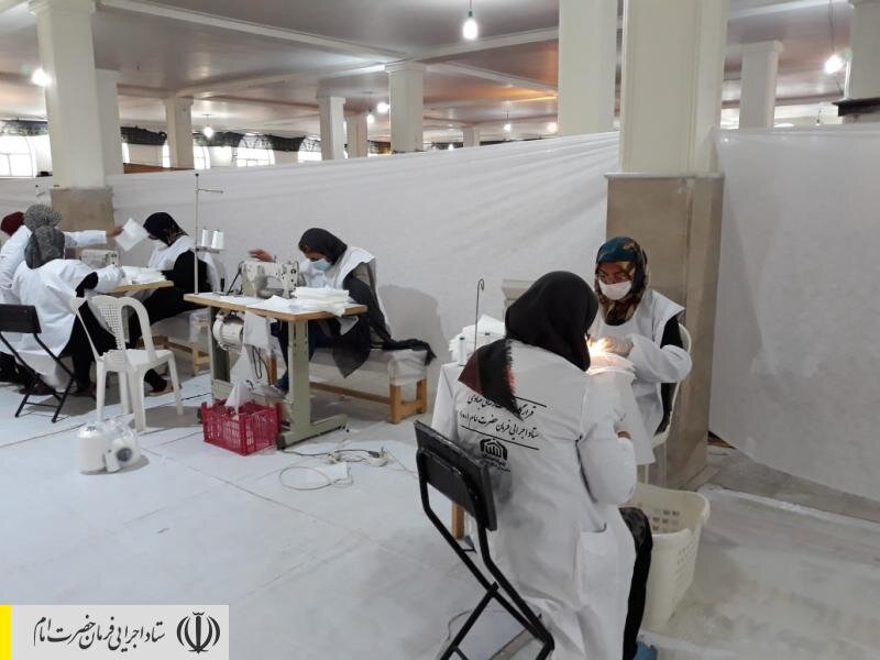 راه‌اندازی کارگاه تولید ماسک در یکی از روستاهای شازند توسط قرارگاه جهادی ستاد اجرایی فرمان امام