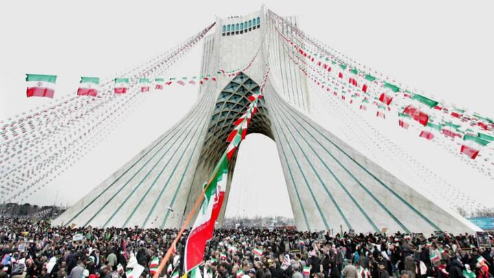 بیانیه ستاد اجرایی فرمان حضرت امام (ره) به مناسبت سالروز پیروزی شکوهمند ۲۲ بهمن