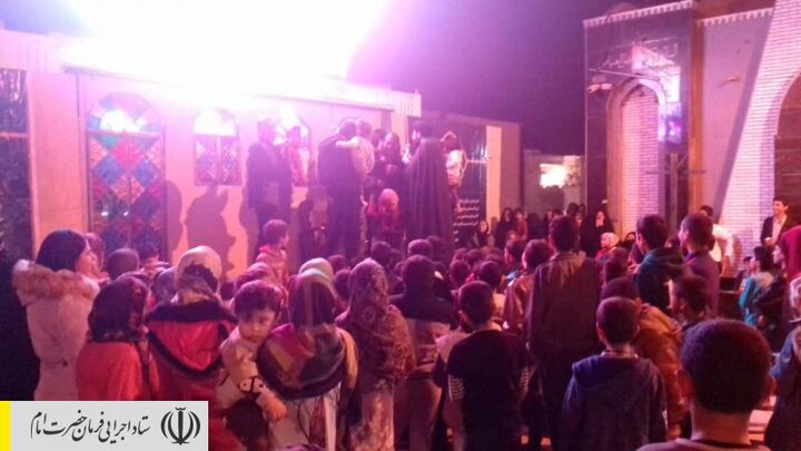 اجرای برنامه‌های شاد و فرهنگی برای کودکان سیل زده خوزستان