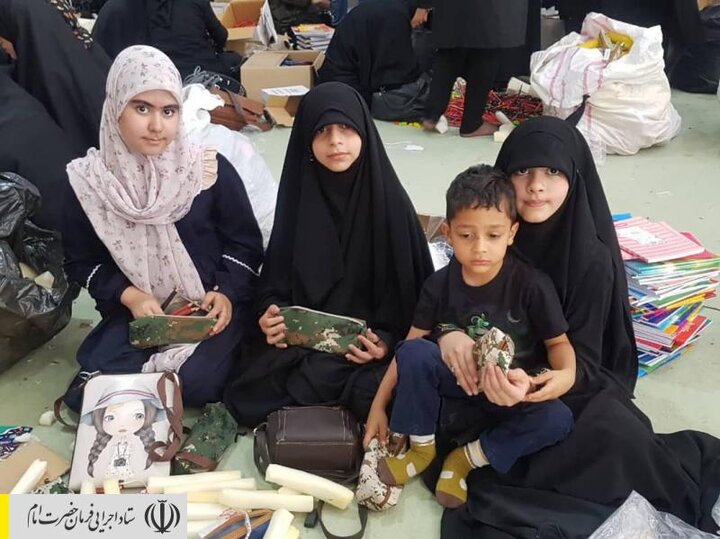 خانواده شهدای مدافع حرم هم به پویش مشق احسان پیوستند