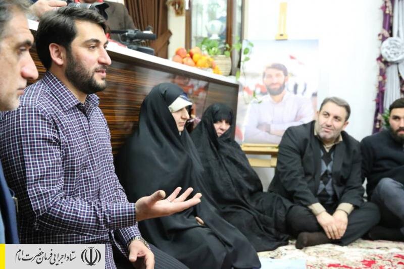 دیدار رئیس ستاد اجرایی فرمان امام با خانواده شهید بلباسی
