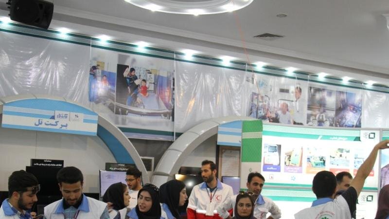 بازدید مدیران مراکز شتابدهنده هلال احمر سراسر کشور از نمایشگاه دستاوردهای ستاد اجرایی فرمان حضرت امام(ره)