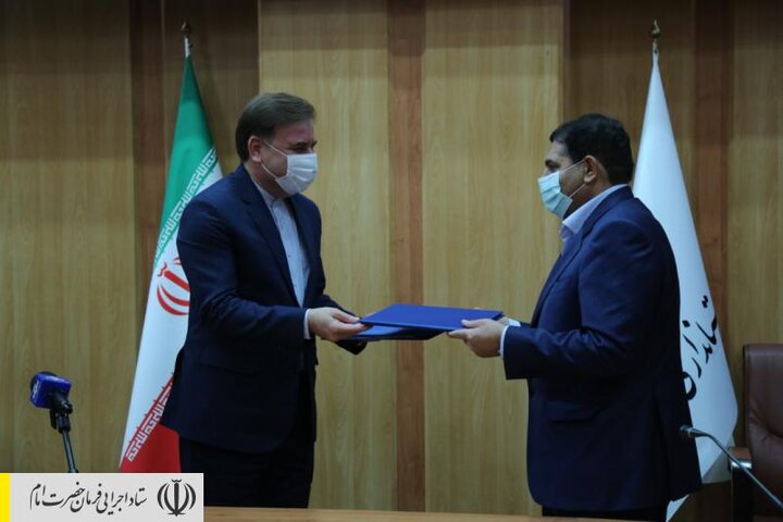 امضای تفاهمنامه ستاد اجرایی فرمان امام و استانداری گیلان برای ایجاد ۶۰ هزار شغل طی دو سال