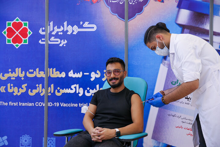 گروه پازل بند (خواننده) در تزریق واکسن کوو ایران برکت ، فاز 3 مطالعات بالینی
