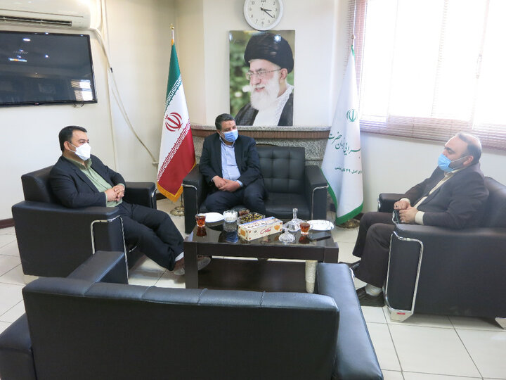 نشست مدیر کل استاندارد اصفهان و دکتر تورج حاجی رحیمیان