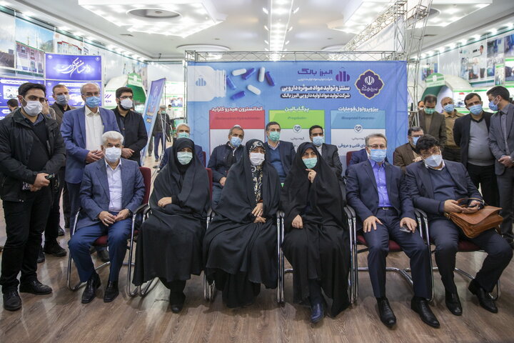 بازدید اعضای کمیسیون بهداشت مجلس شورای اسلامی از نمایشگاه دائمی دستاورد های ستاد اجرایی
