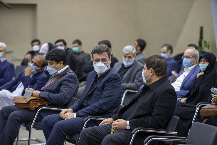 بازدید اعضای کمیسیون بهداشت مجلس شورای اسلامی از نمایشگاه دائمی دستاورد های ستاد اجرایی