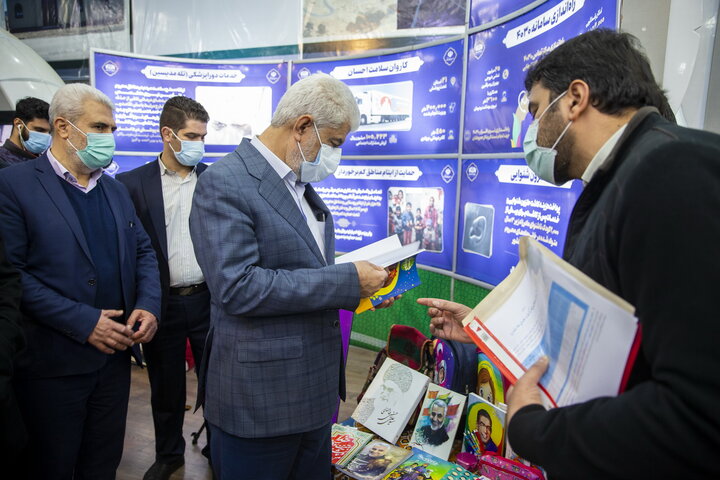 بازدید اعضای کمیسیون بهداشت مجلس شورای اسلامی از نمایشگاه دائمی دستاورد های ستاد اجرایی