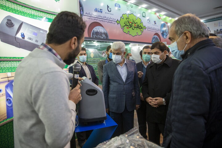 بازدید اعضای کمیسیون بهداشت مجلس شورای اسلامی از نمایشگاه دائمی دستاورد های ستاد اجرایی