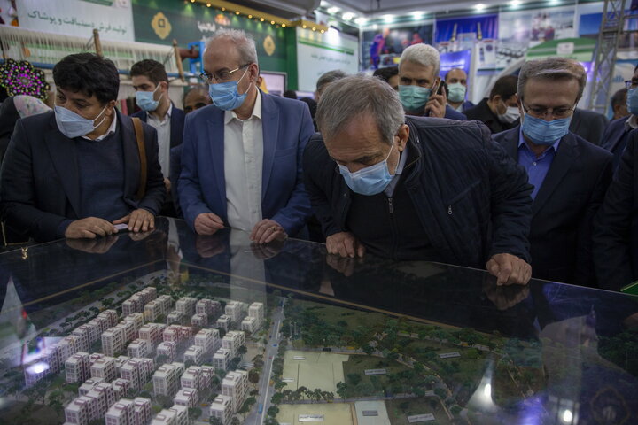 بازدید اعضای کمیسیون بهداشت مجلس شورای اسلامی از نمایشگاه دائمی دستاورد های ستاد اجرایی