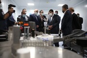 گزارش خبر ۱۴  از بازدید قالیباف رئیس مجلس از شهرک دارویی برکت و بزرگترین کارخانه تولید واکسن ایرانی