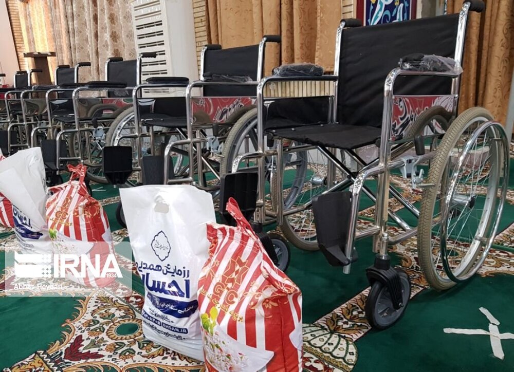 ۱۰۰ دستگاه ویلچر به معلولان نوجوان بوشهری اهدا شد