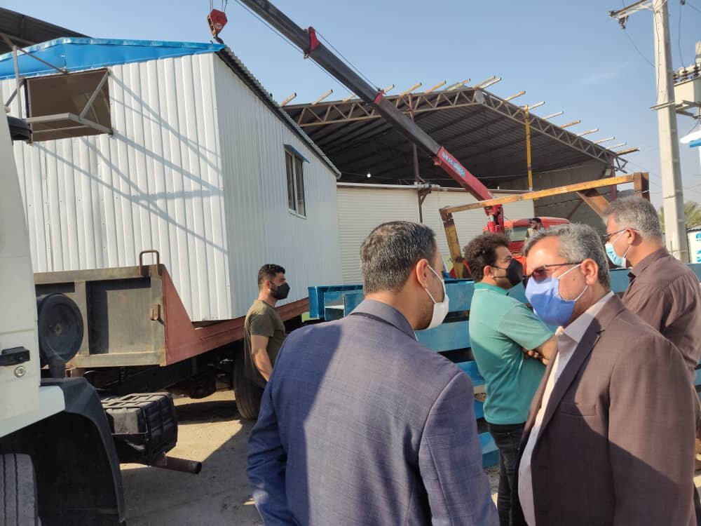 خریداری تعداد ۲۲ کانکس با ارزش مبلغ ۶/۰۰۰/۰۰۰/۰۰۰ ریال و تحویل به اداره کل نوسازی مدارس جهت انتقال به مناطق زلزله زده استان هرمزگان خریداری تعداد ۲۲ کانکس با ارزش مبلغ ۶/۰۰۰/۰۰۰/۰۰۰ ریال و تحویل به اداره کل نوسازی مدارس جهت انتقال به مناطق زلزله زده استان هرمزگان