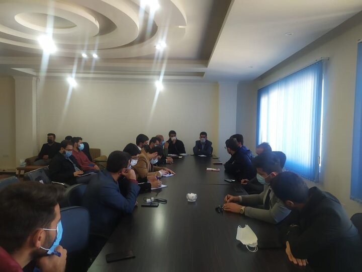 دیدار مسئول قرارگاه عدالت آموزشی بنیاد احسان ستاد اجرایی فرمان امام(ره) با فعالان حوزه آموزشی در استان