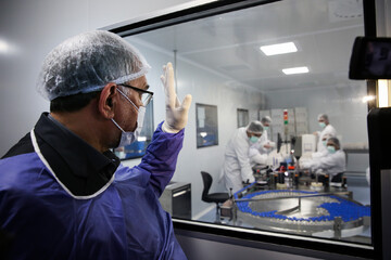 بهره‌برداری از فاز نهایی بزرگترین کارخانه تولید واکسن غرب آسیا