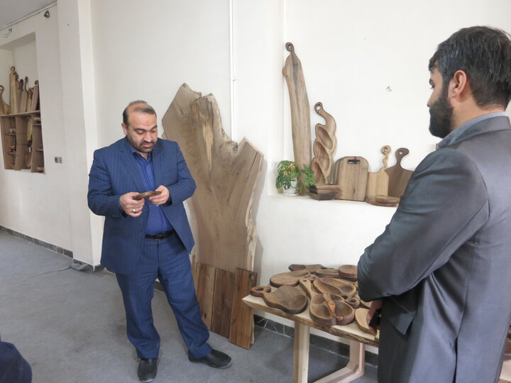 بازدید از طرحهای اشتغالزایی بنیاد برکت شهرستان دهاقان اصفهان
