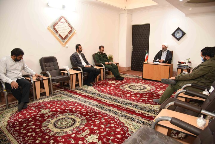 دیدار مدیر عامل بنیاد احسان با نماینده ولی فقیه در استان سمنان