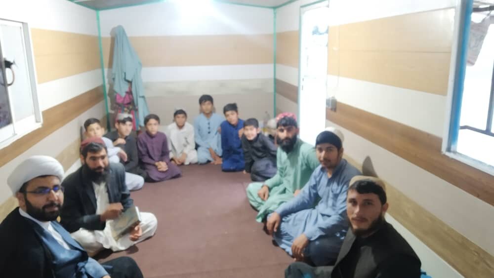 حضور مسول خانه احسان تنگک دوم در جمع اتباع افغانستانی