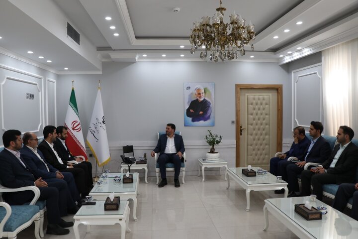 دیدار مدیرعامل شرکت توسعه گران عمران ستاد اجرایی با استاندار یزد و انعقاد تفاهم نامه ساخت مسکن