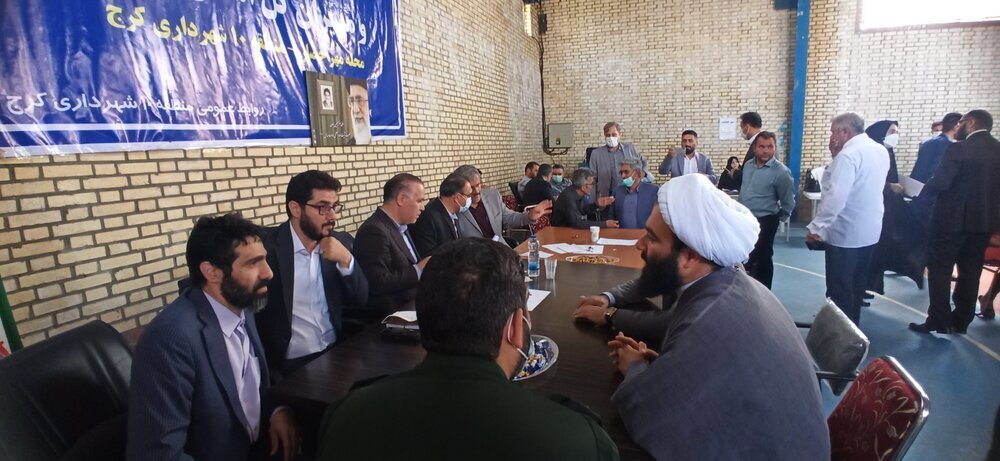 جلسه مسئولان خانه های احسان استان البرز با مسئول قرارگاه تحول و توانمندسازی محلات 