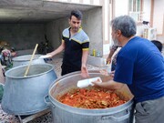مشارکت در  پخت و توزیع  ۵۰۰ پرس غذا در اطعام عید بزرگ غدیر در مسجد امیرالمومنین ع شهر چغادک توسط خانه احسان چغادک