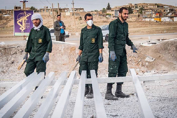 آیین تجلیل از گروههای جهادی و جایزه ملی احسان در قم برگزار شد آیین تجلیل از گروههای جهادی و جایزه ملی احسان در قم برگزار شد