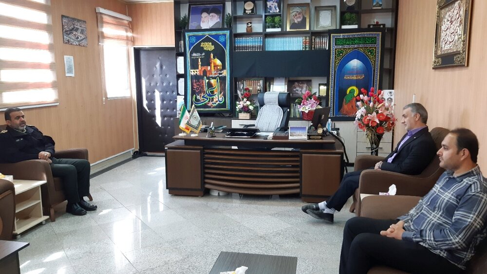 محرومیتزدایی ستاد اجرایی در ایلام قابل تقدیر است/ امنیت امروز کشور مرهون از خودگذشتگیهای پلیس است محرومیتزدایی ستاد اجرایی در ایلام قابل تقدیر است/ امنیت امروز کشور مرهون از خودگذشتگیهای پلیس است