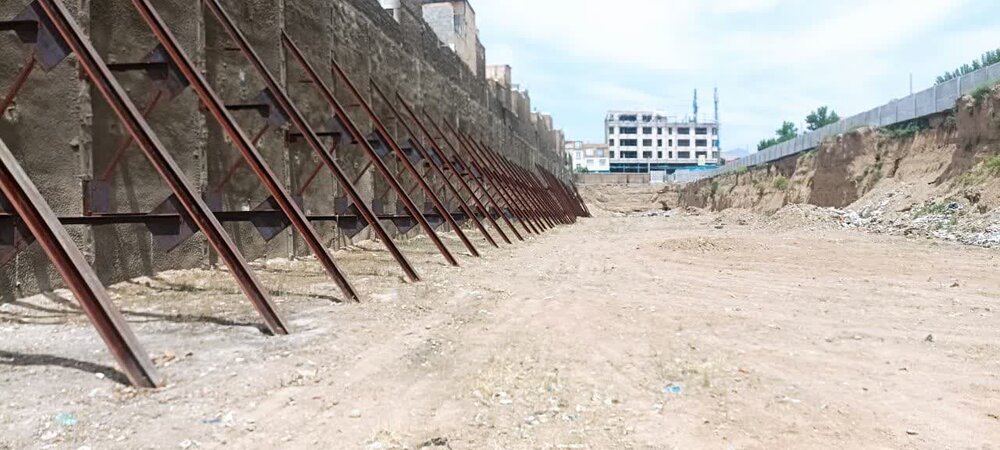 پیگیری حل مسائل محله حصارک پایین توسط مسئول خانه احسان و شورای محله