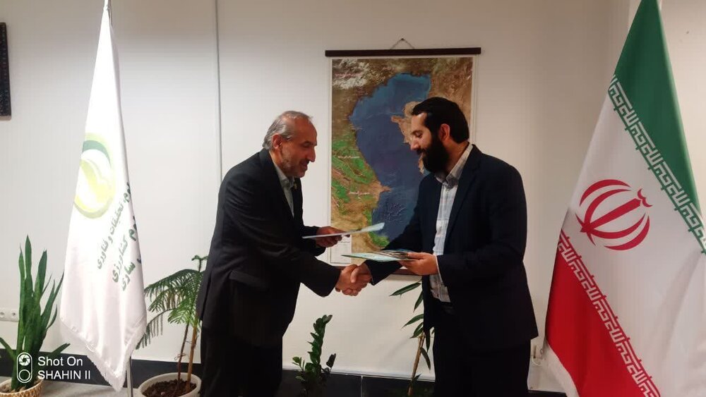 امضای تفاهمنامه در راستای محرومیت زدایی جایگاه کشاورزی در استان مازندران امضای تفاهمنامه در راستای محرومیت زدایی جایگاه کشاورزی در استان مازندران