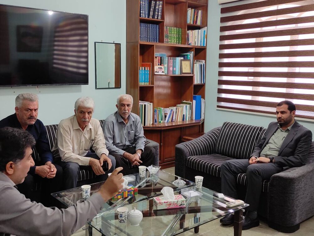 ملاقات عمومی مهندس علی فرهمند پور مدیر کل ستاد اجرایی فرمان حضرت امام (ره) استان بوشهر