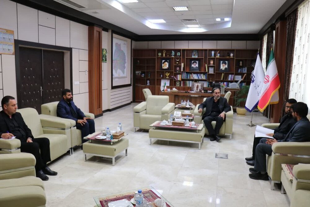 دیدار مدیرکل ستاد اجرایی فرمان حضرت امام خمینی (ره) استان خراسان شمالی با استاندار دیدار مدیرکل ستاد اجرایی فرمان حضرت امام خمینی (ره) استان خراسان شمالی با استاندار