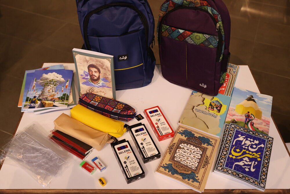 توزیع بیش از ۹۰۰۰ بسته نوشت افزار بین نیازمندان استان اصفهان