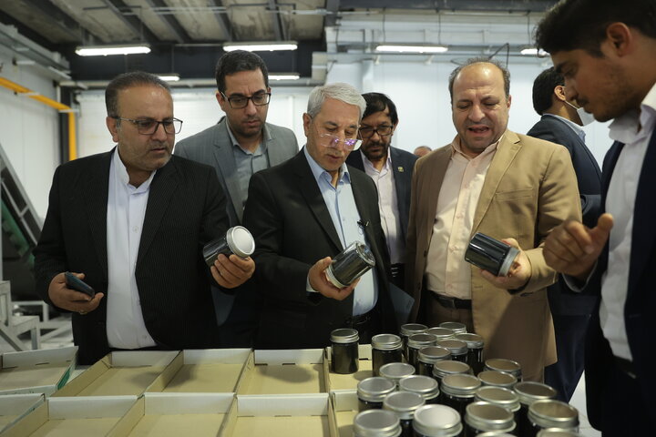 افتتاح کارخانه فرآوری گیاهان دارویی در گچساران توسط ستاد اجرایی فرمان امام