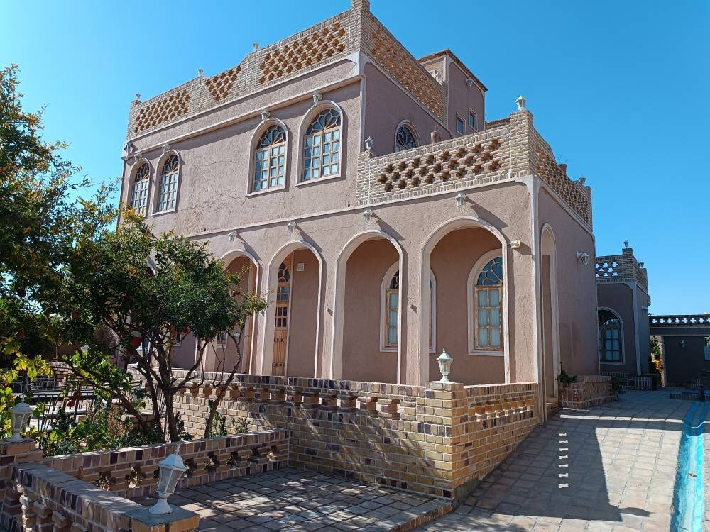 بازدید میدیرکل ستاد اجرایی فرمان امام خراسان جنوبی از طرح های بنیاد برکت در شهرستان فردوس