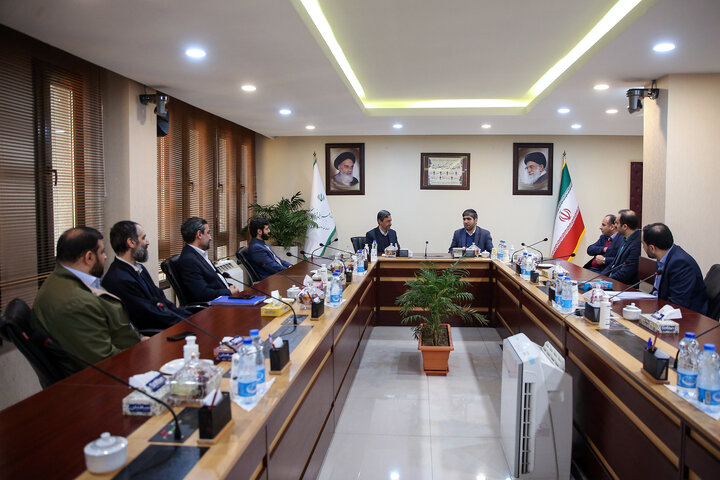 دیدار رئیس سازمان اداری و استخدامی با رییس ستاد اجرایی فرمان امام