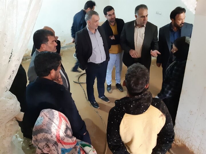 بازدید مدیرکل ستاد اجرایی فرمان امام ایلام از منازل سیل‌زده 《سرطاف》