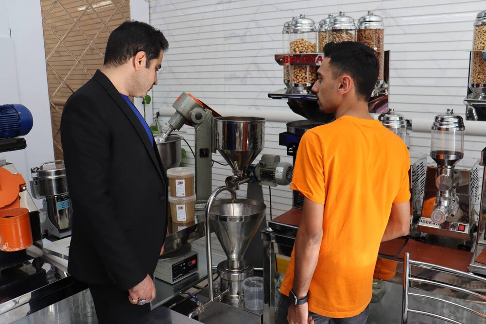 اشتغالزایی ۲۰۰ میلیارد تومانی بنیاد برکت در شهرستان بیرجند