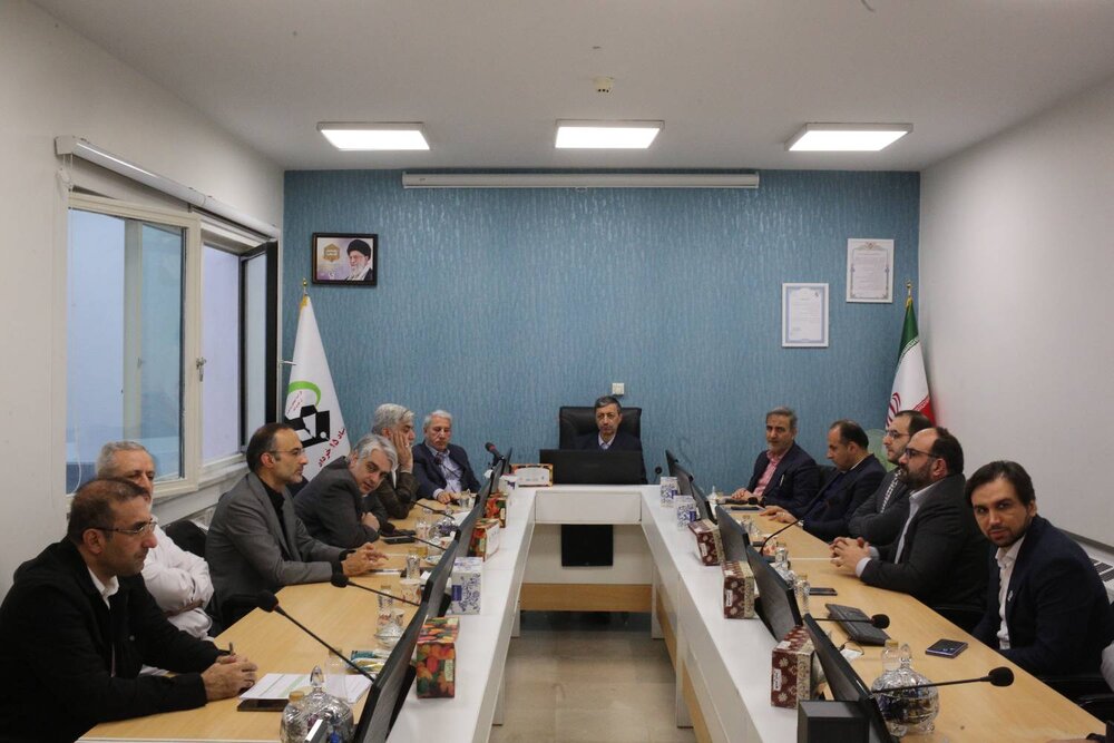 بازدید رئیس ستاد اجرایی فرمان امام از بنیاد ۱۵خرداد