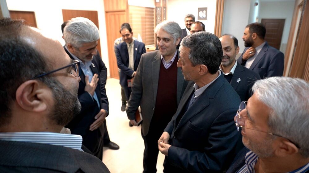 بازدید رئیس ستاد اجرایی فرمان امام از بنیاد ۱۵خرداد