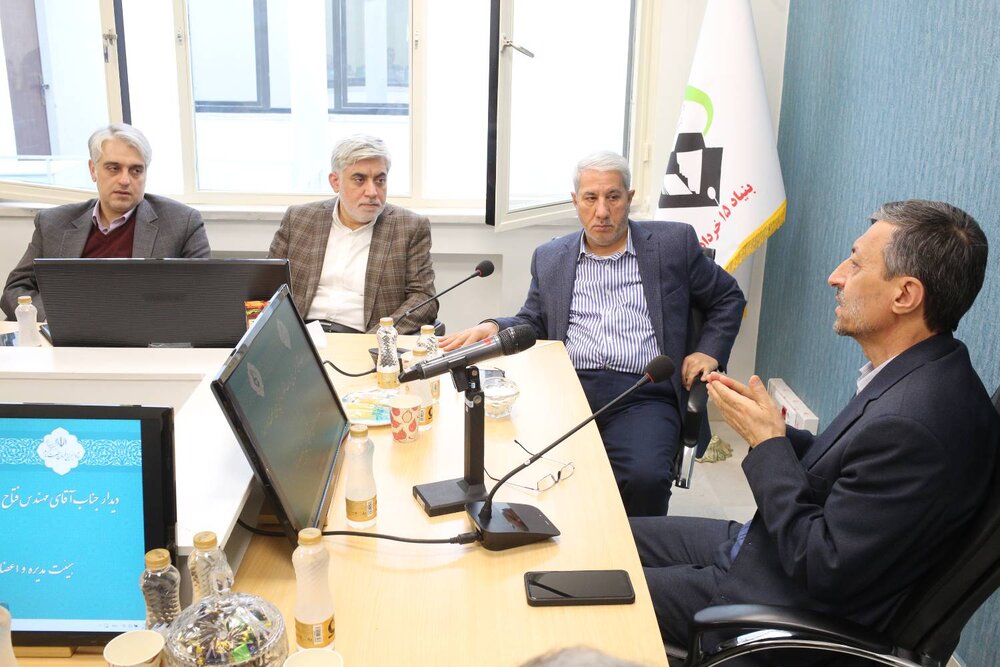 بازدید رئیس ستاد اجرایی فرمان امام از بنیاد ۱۵خرداد