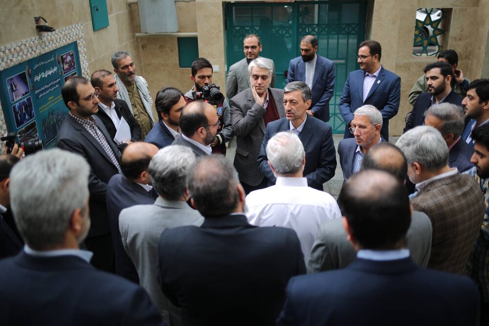 بازدید رئیس ستاد اجرایی فرمان امام از بنیاد ۱۵خرداد