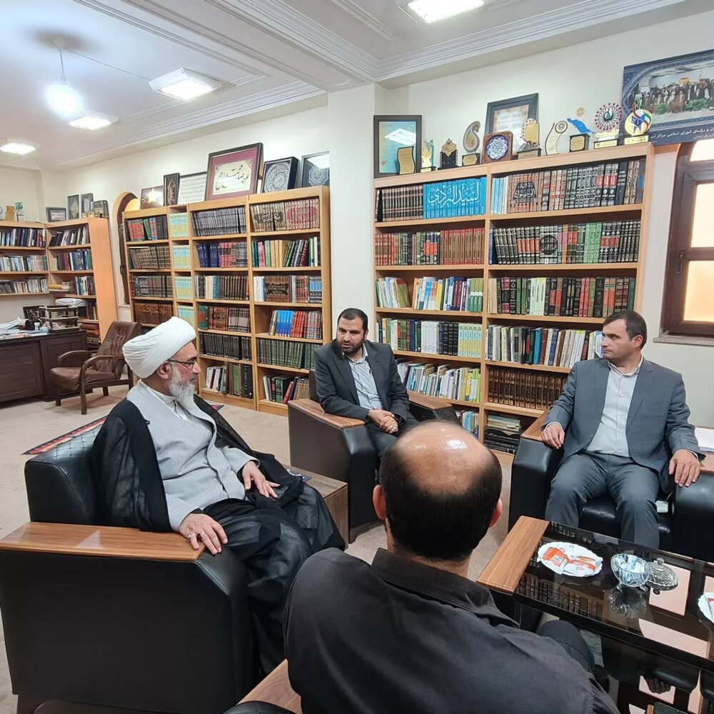 دیدار مدیرکل ستاد استان با آیت اله صفایی بوشهری نماینده ولی فقیه در استان و امام جمعه بوشهر