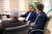 دیدار وزیر اقتصاد با رئیس ستاد اجرایی فرمان امام