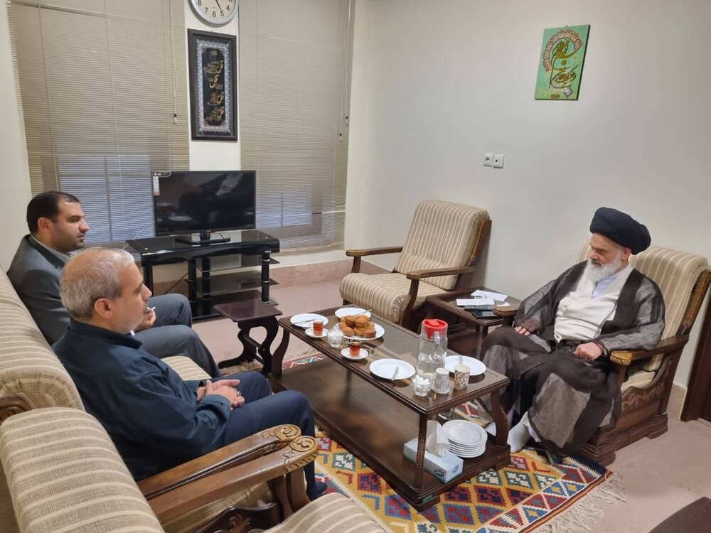 دیدار مدیرکل ستاد استان با آیت اله حسینی بوشهری نائب رئیس مجلس خبرگان رهبری