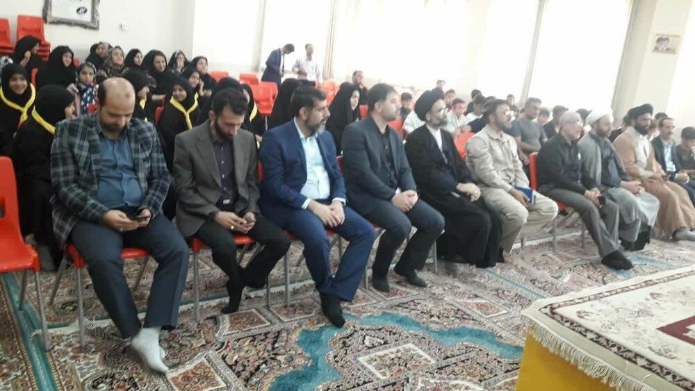 بازدید دبیر قرارگاه تحول و توانمند سازی محلات از از خانه های 2020 محله شهرستان کاشان بازدید دبیر قرارگاه تحول و توانمند سازی محلات از از خانه های 2020 محله شهرستان کاشان