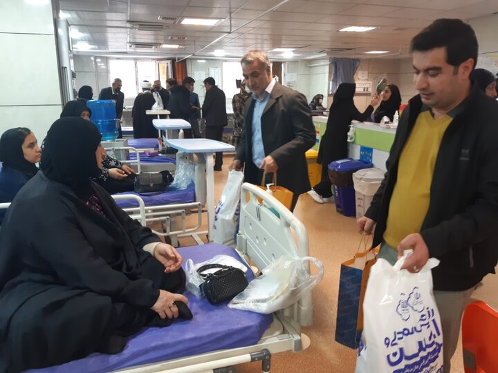 ستاد اجرایی فرمان امام مهمان یلدایی بیماران سرطانی ایلام