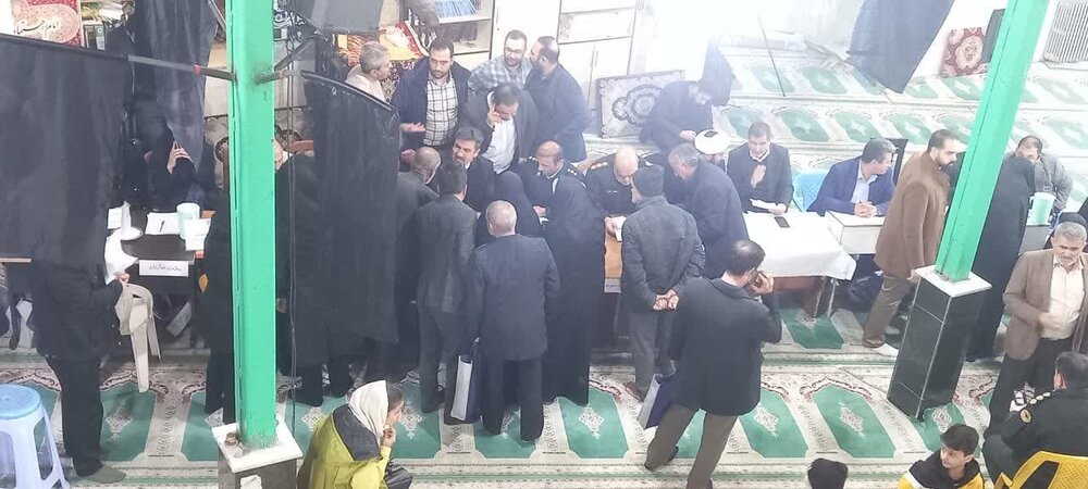 برگزاری میز خدمت جهادی در محله پیشاهنگی به همت خانه احسان