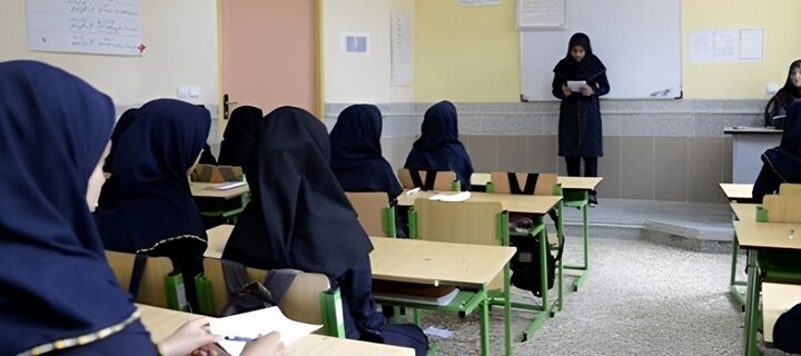 حمایت قرارگاه عدالت آموزشی بنیاد احسان ستاد اجرایی از ۵ هزار دانش آموز کنکوری خراسان جنوبی