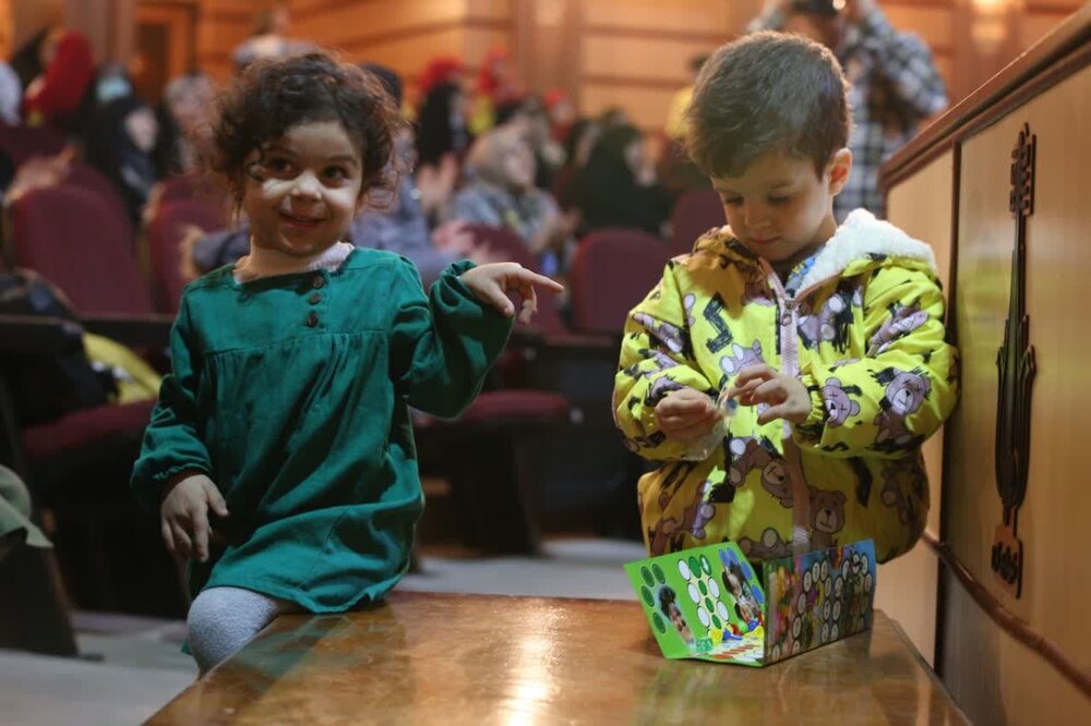 برگزاری همایش بزرگ نشان افتخار مادری و پویش ملی لبخند احسان در آستانه