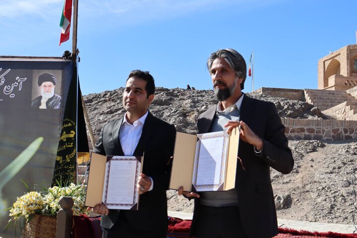 حمایت بنیاد برکت از نرگس کاران شهرستان خوسف در خراسان جنوبی